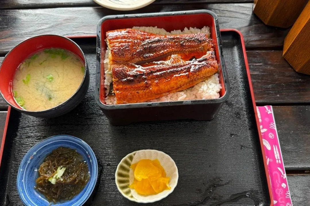 해선식당 티다의 장어덮밥 우나동 상차림
